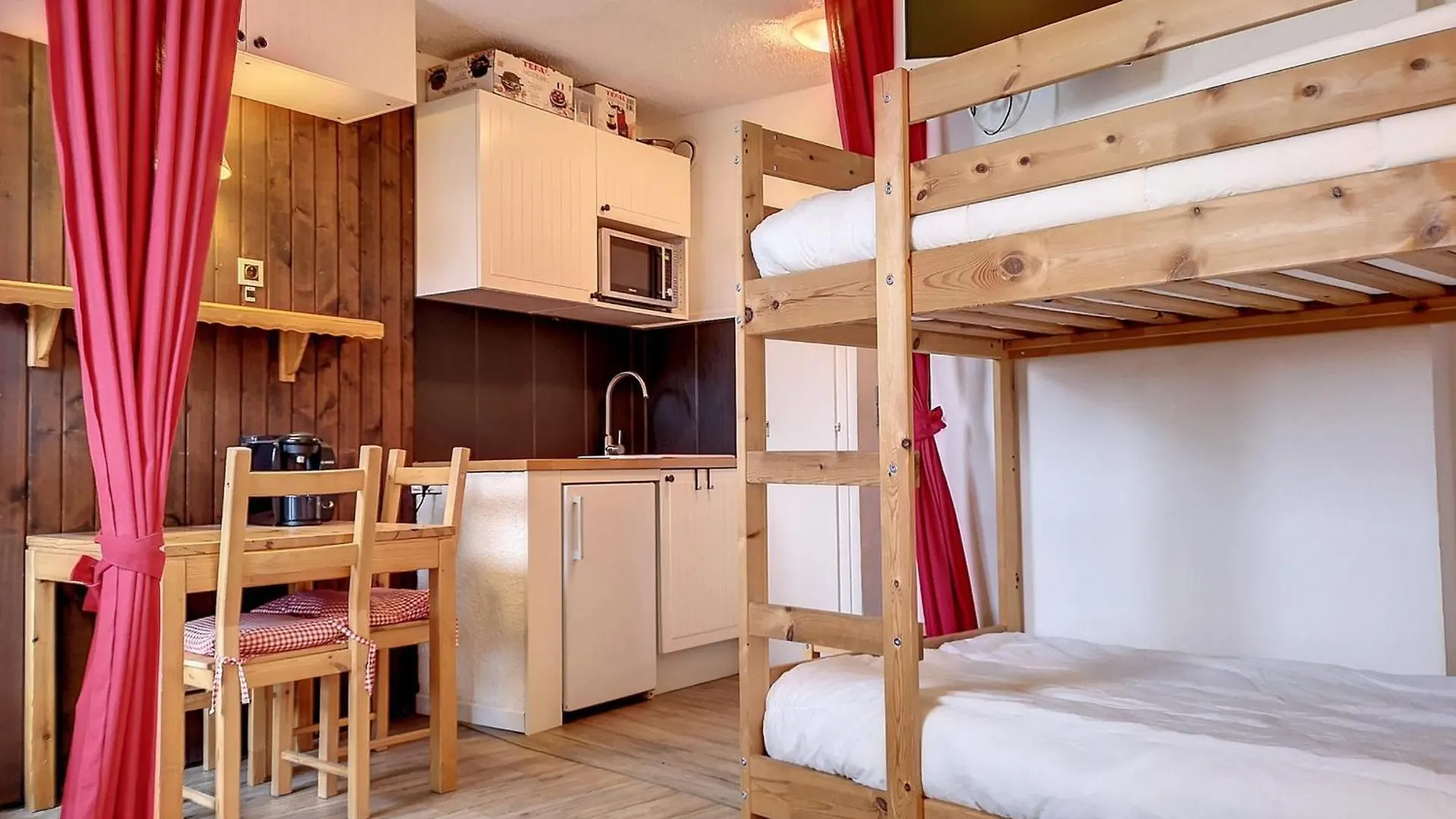 Charmant Studio 17M² Pour 3 Pers, Balcon, Ski Aux Pieds, Residence Genepi, Les Menuires - Fr-1-178-349 location